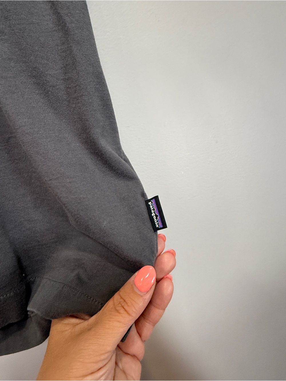 Patagonia Men's Dark Gray Short-Sleeve Polo with Chest Pocket - Picture 2 of 4